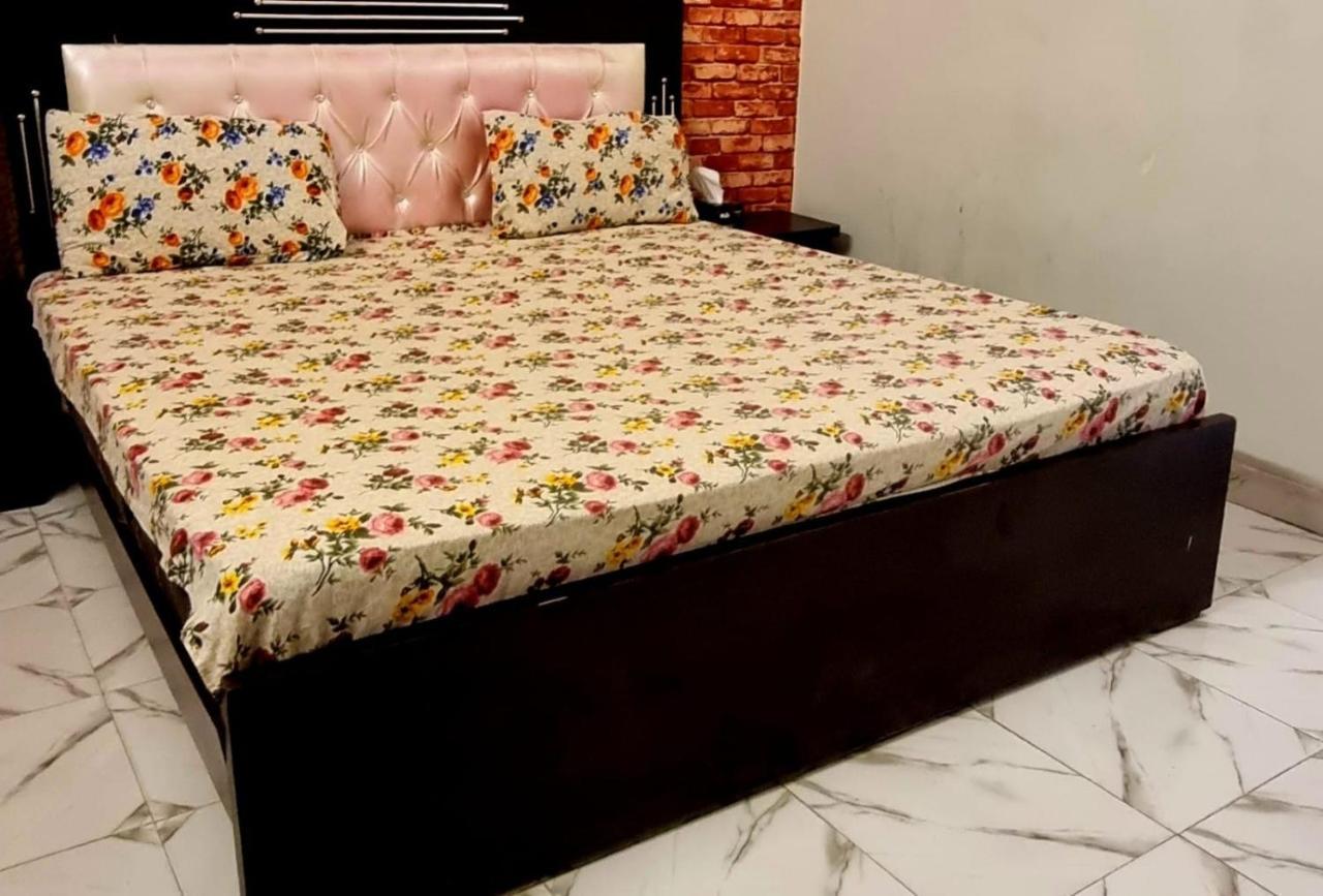 Gulshan Guest House Karachi Exteriör bild
